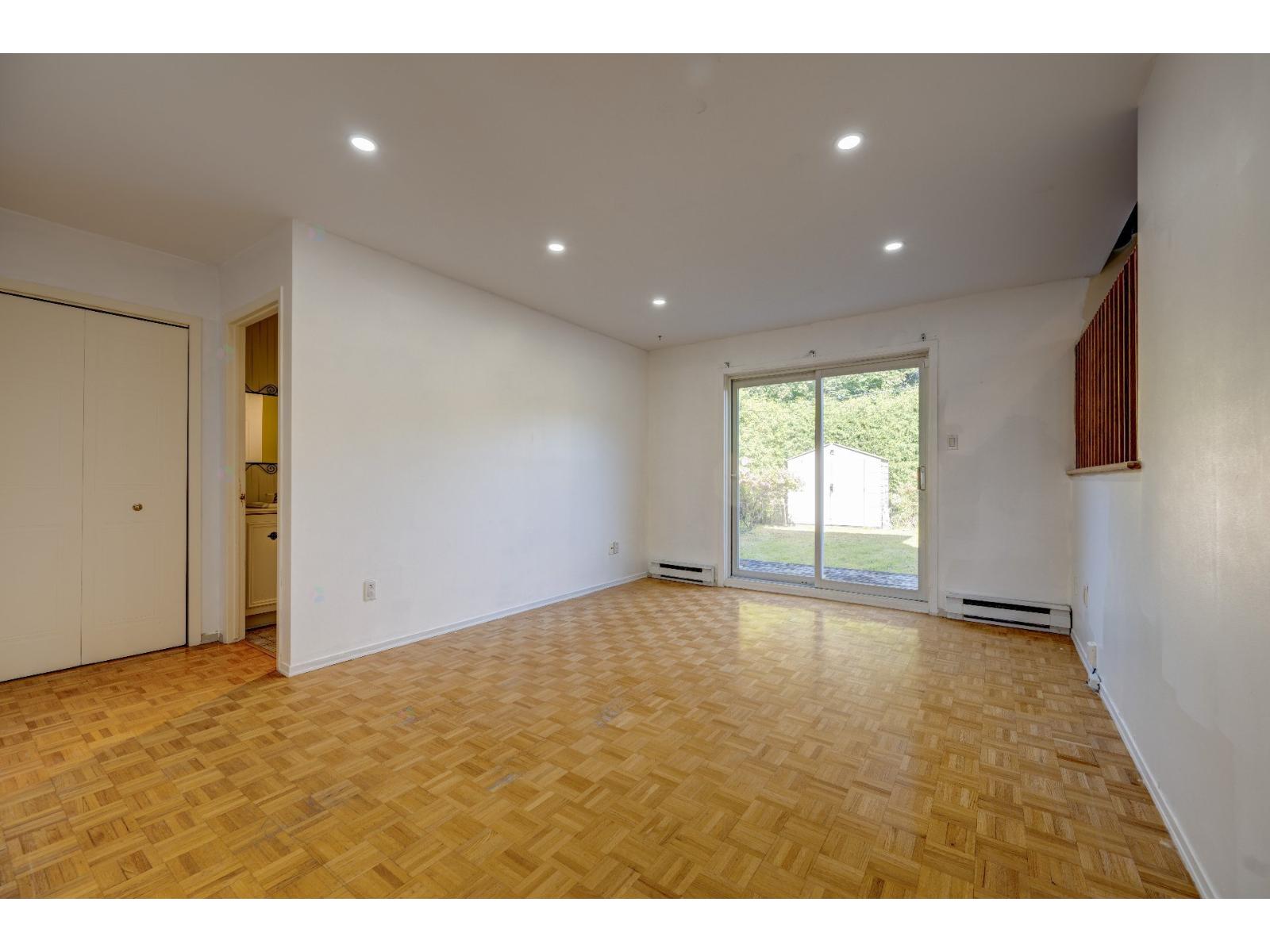 328 Rue Daphné Property Photo 4