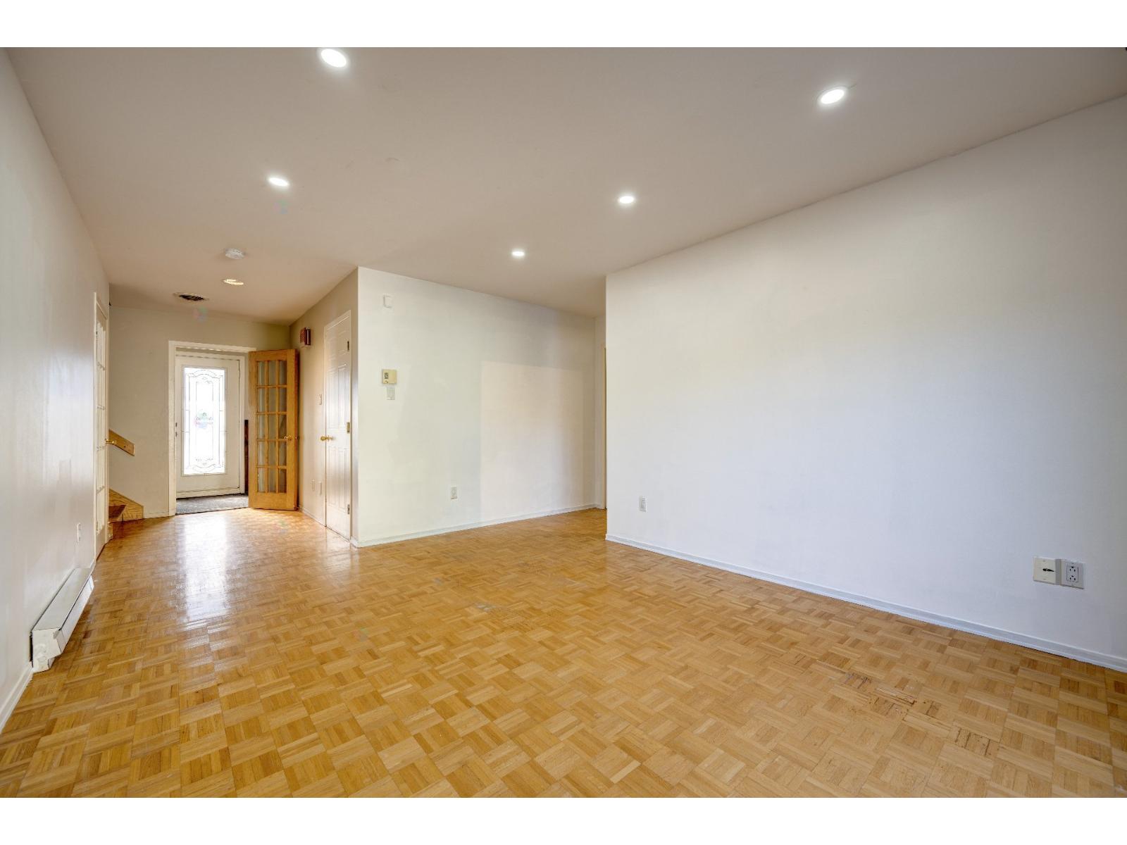 328 Rue Daphné Property Photo 5