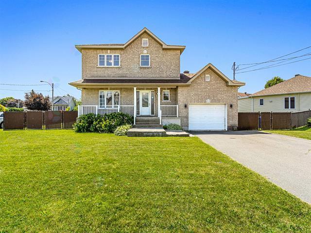 189 Rue Leroux Property Photo 1