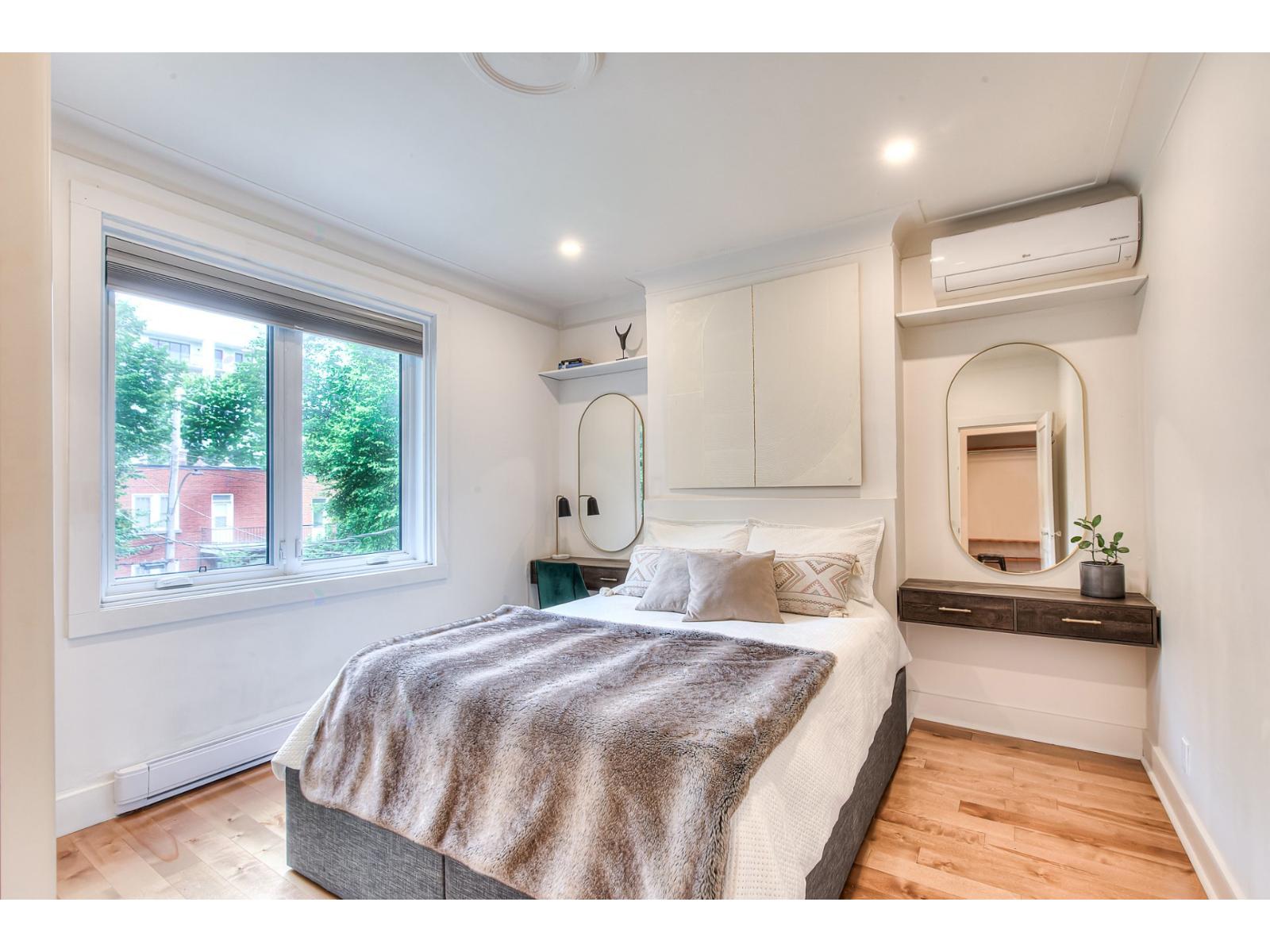 4545 Av. Earnscliffe Property Photo 7