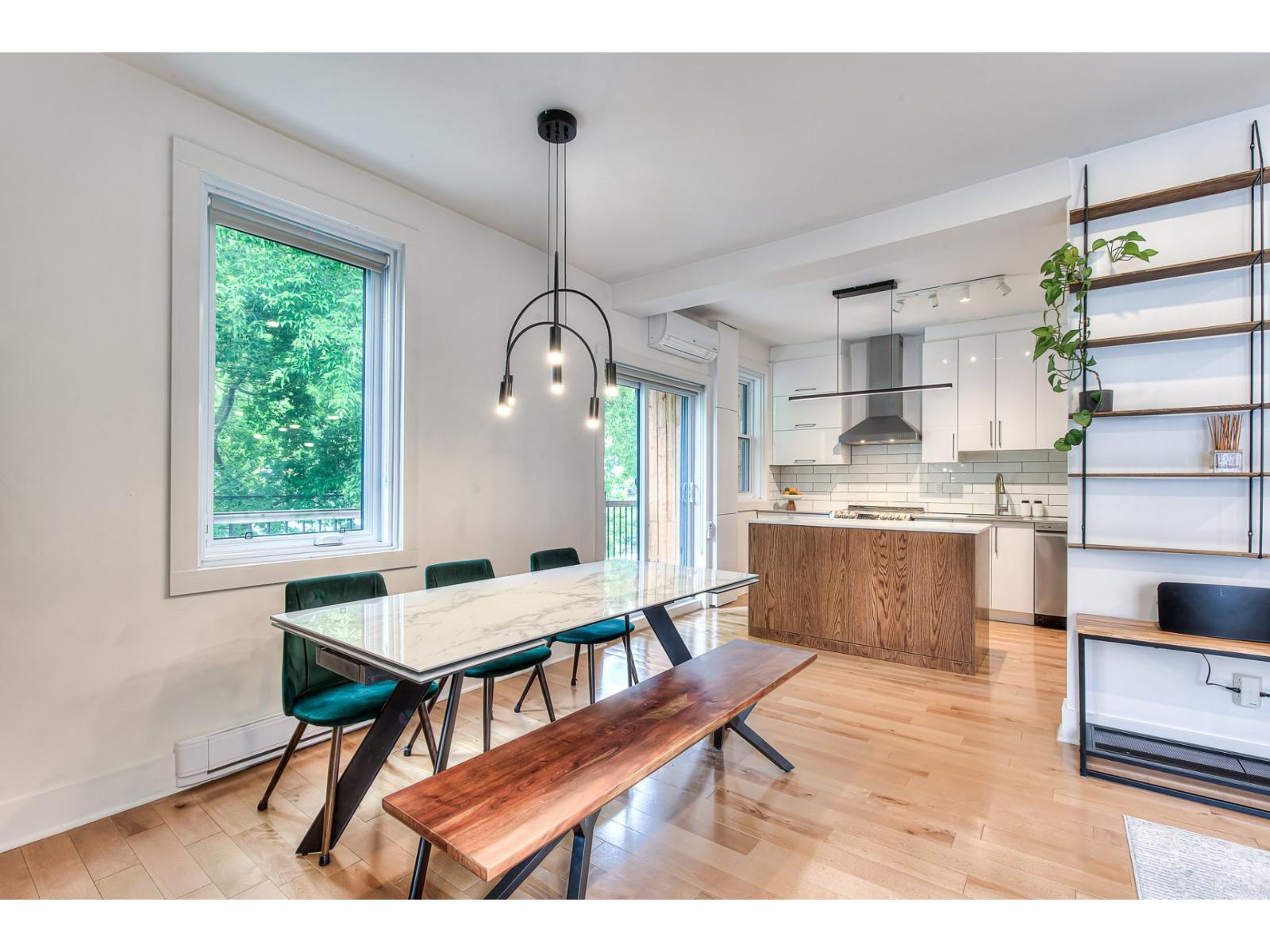 4545 Av. Earnscliffe Property Photo 18