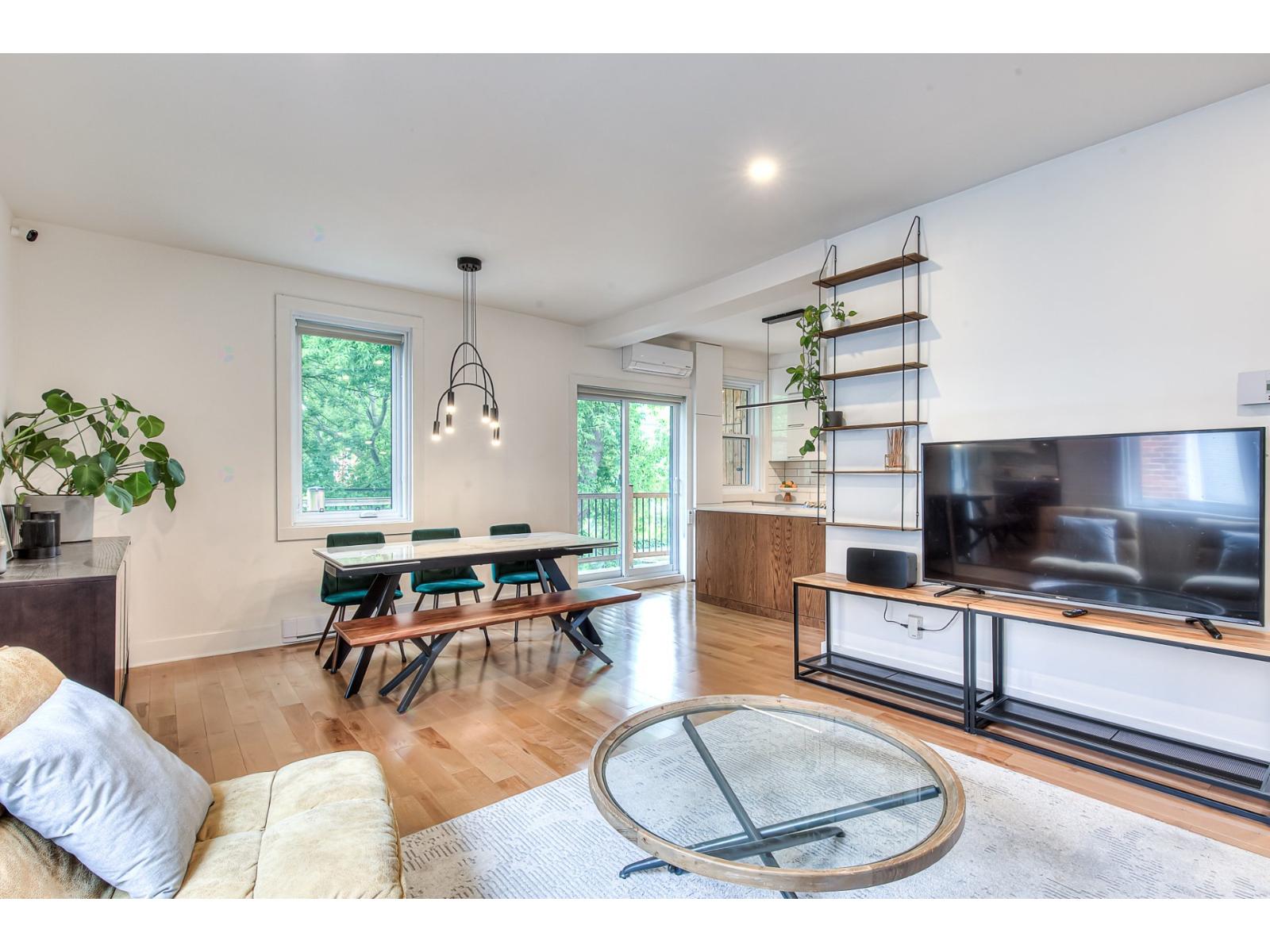 4545 Av. Earnscliffe Property Photo 19