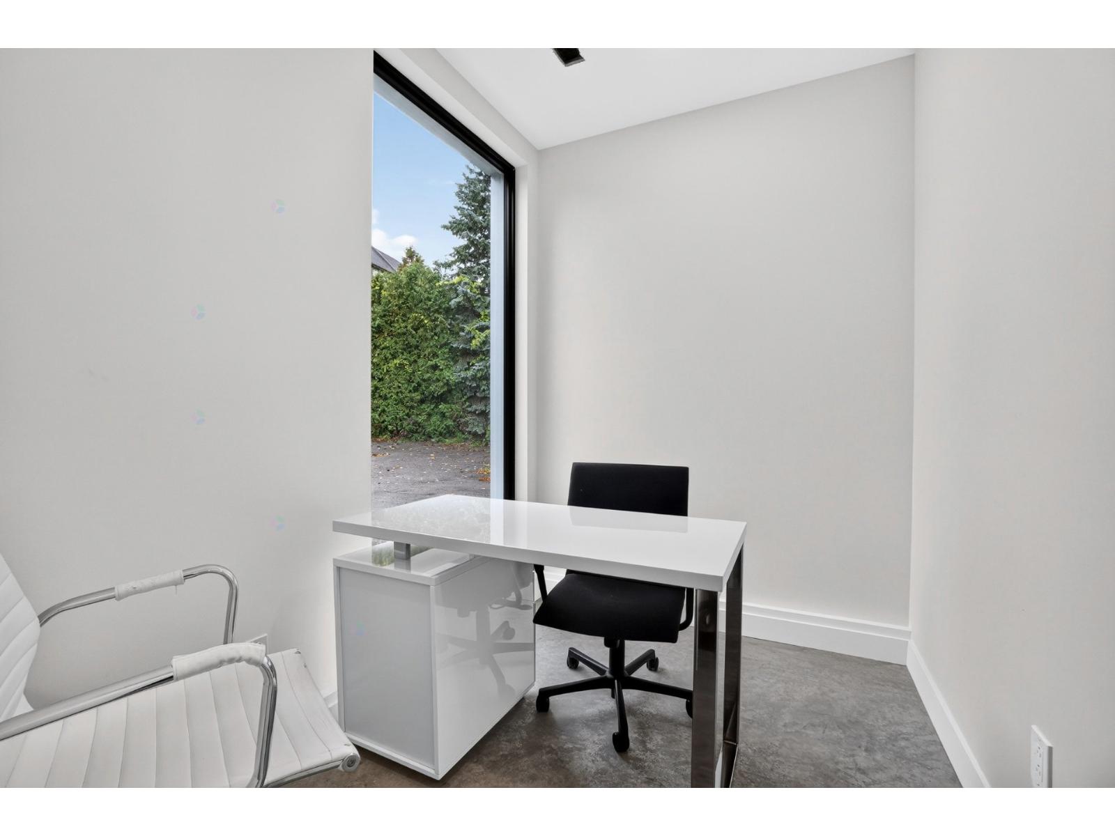 509 Rue Notre-dame, #2 Property Photo 2