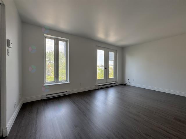 3986 Rue De Bullion Property Photo 3