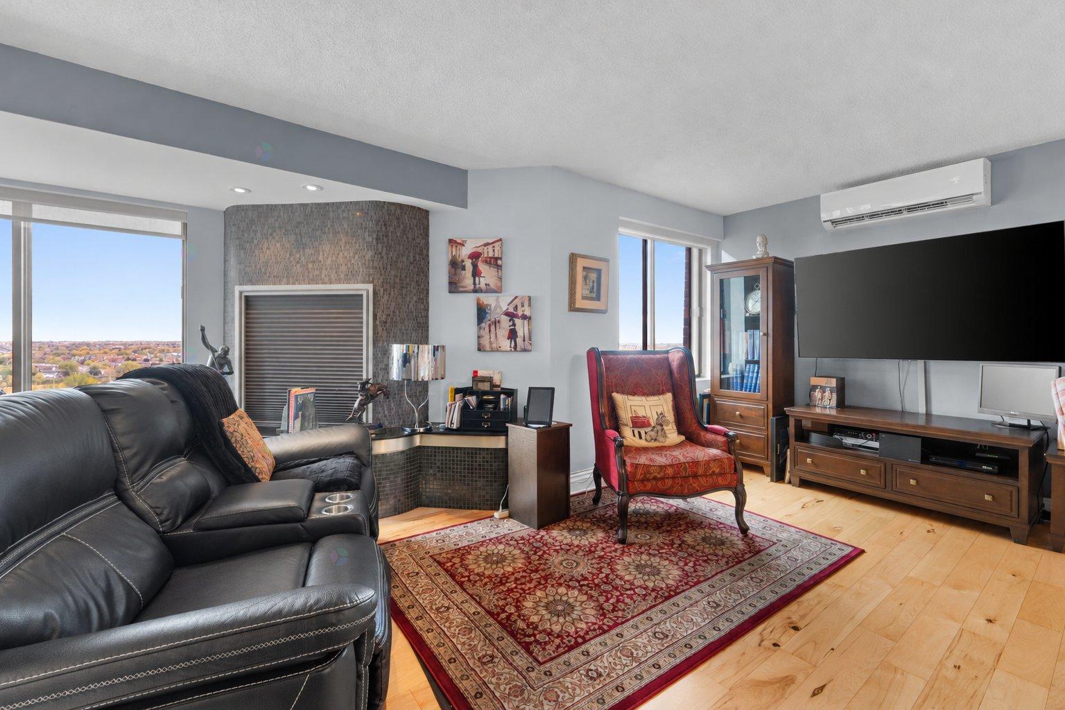 6900 Boul. Gouin E., #1905 Property Photo 2