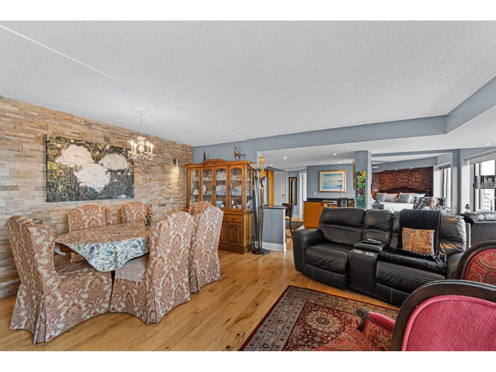 6900 Boul. Gouin E., #1905 Property Photo 10