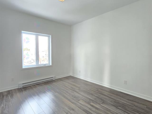 1837-1841 Rue Montgomery Property Photo 10