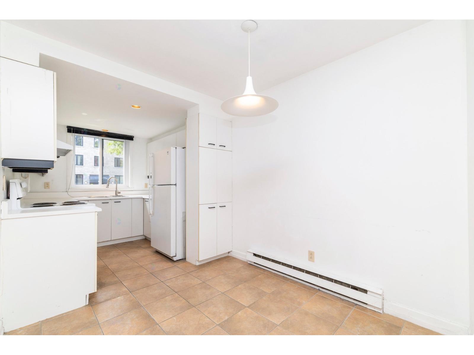 5835 Place Decelles, #6 Property Photo 7