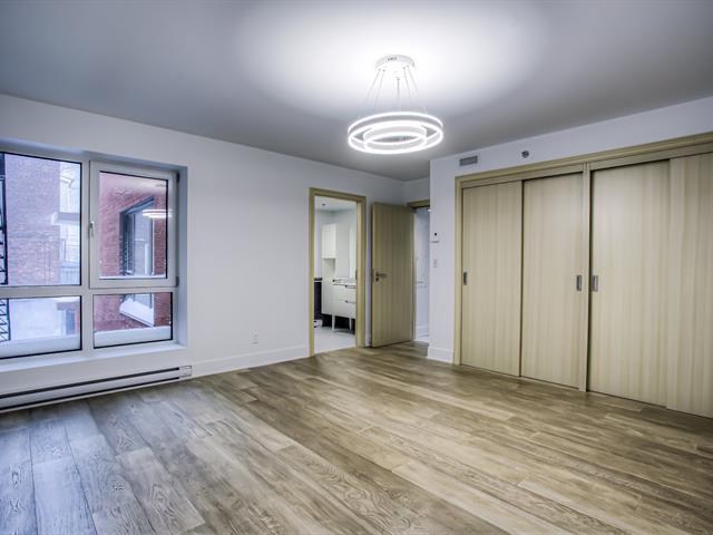 5167 Rue Sherbrooke O., #203 Property Photo 6