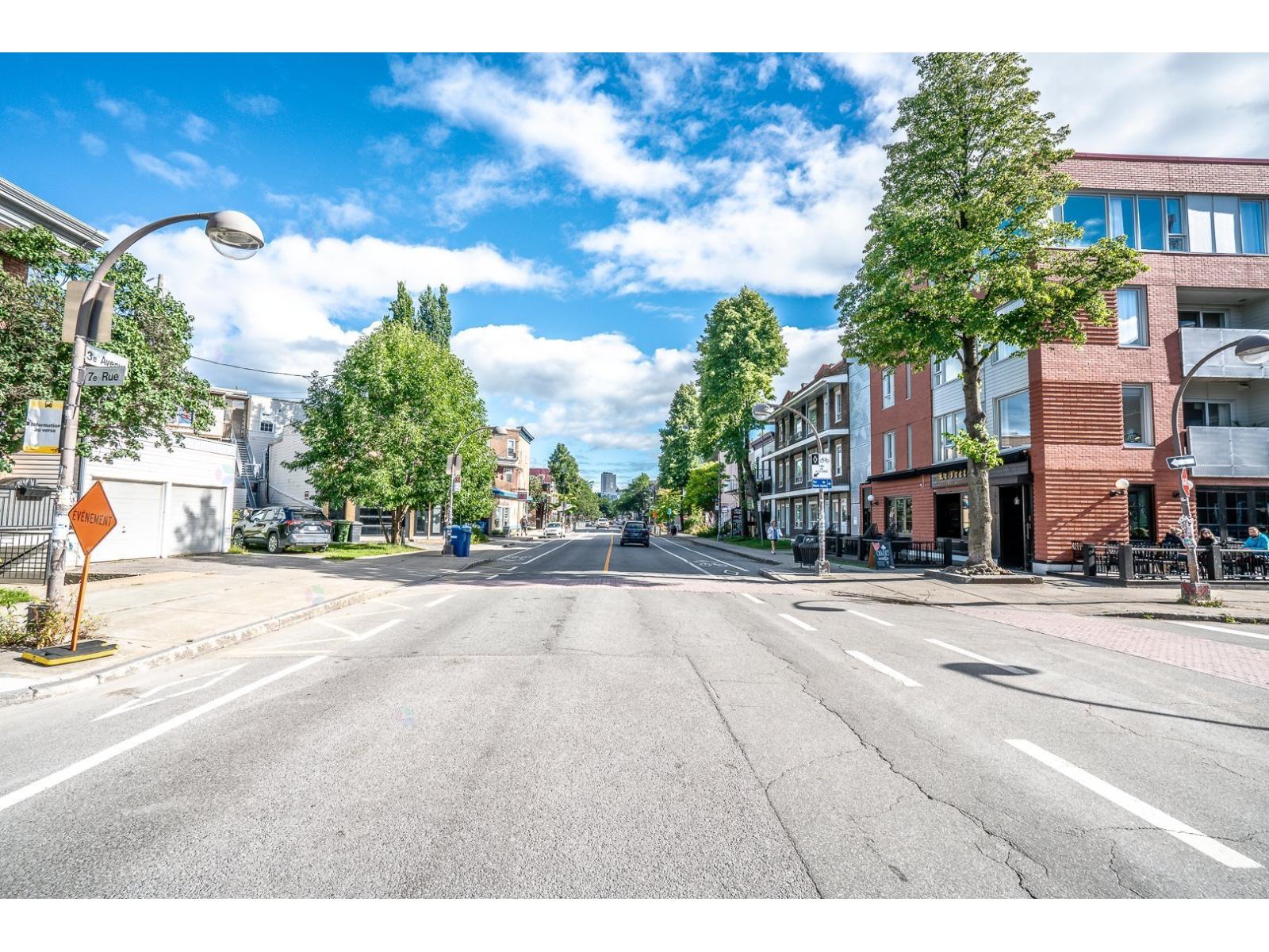 695 3e Avenue, #201 Property Photo 39