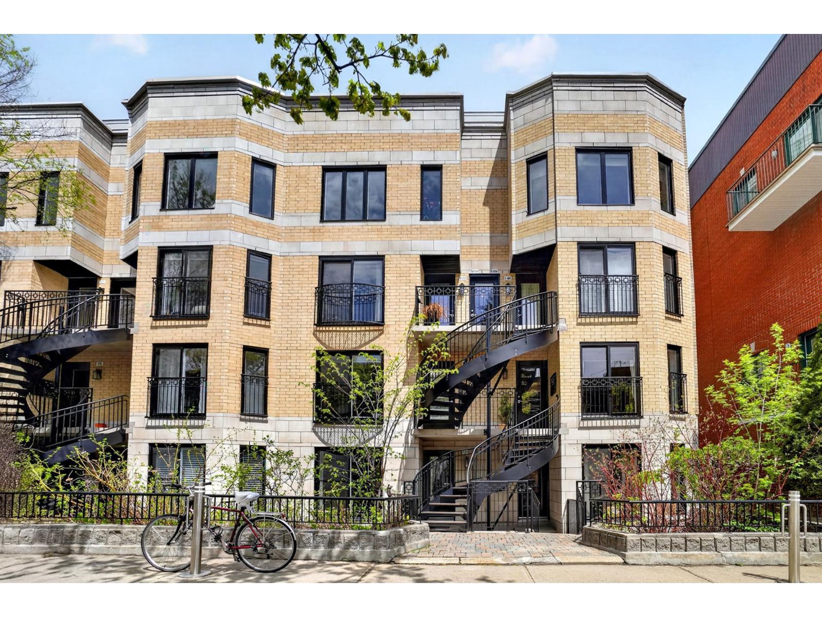 5111 Rue Jeanne-mance Property Photo 2