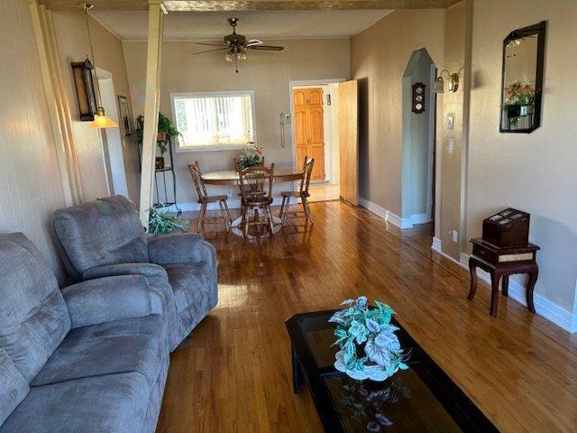 1380 Rue Centrale Property Photo 8