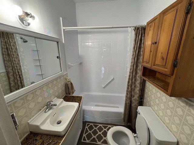 1380 Rue Centrale Property Photo 15
