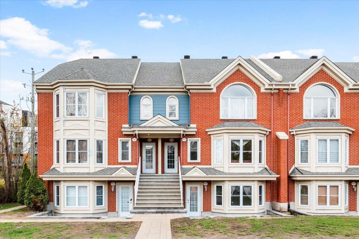 378 Boul. St-Francis, #2