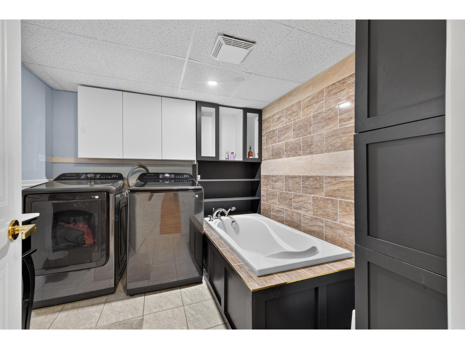 109 Rue De La Concorde Property Photo 29