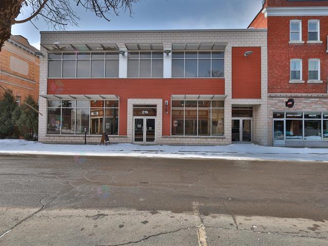 219 Rue Heriot, #b Property Photo 1