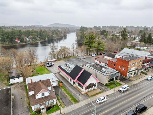 3670 Rue Queen Property Photo 3