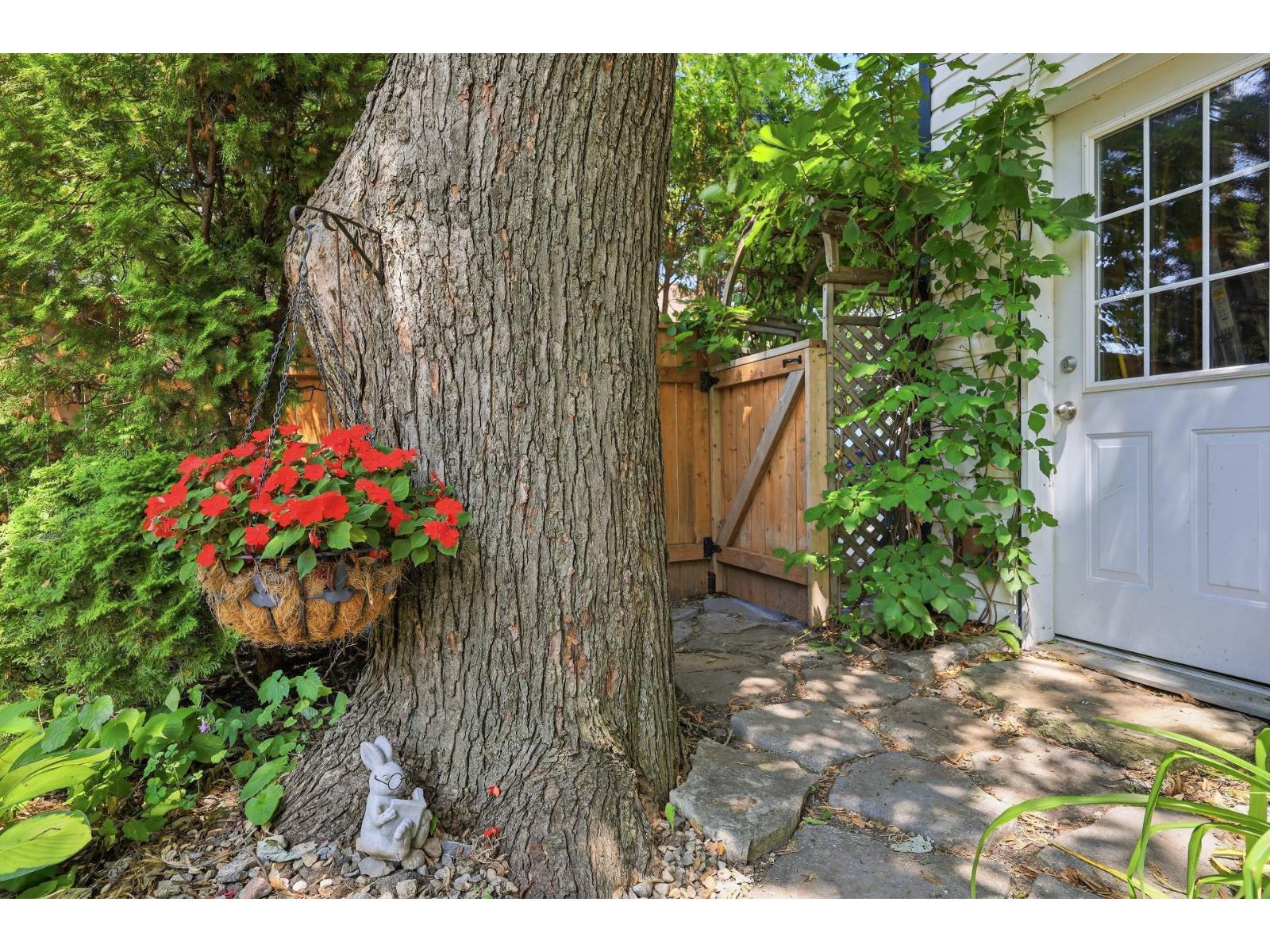 32 Rue Maden Property Photo 2