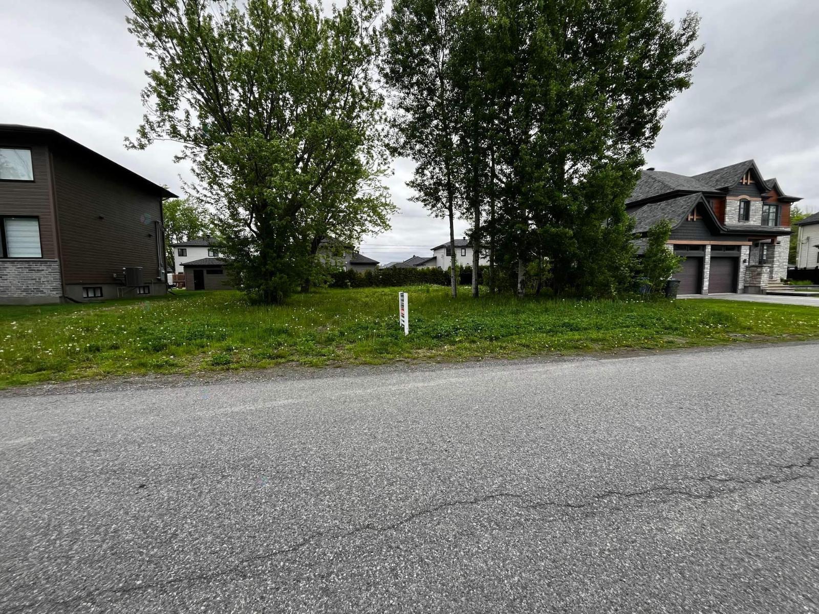 6e Avenue Property Photo 1