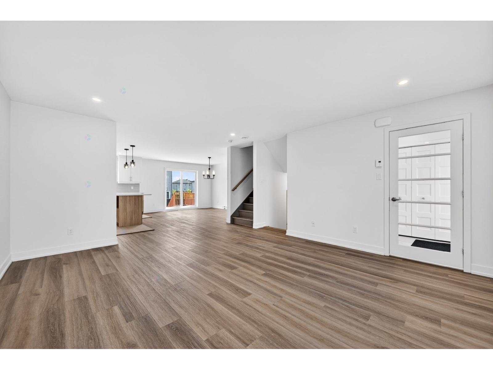 74 Rue Des Ormes Property Photo 7