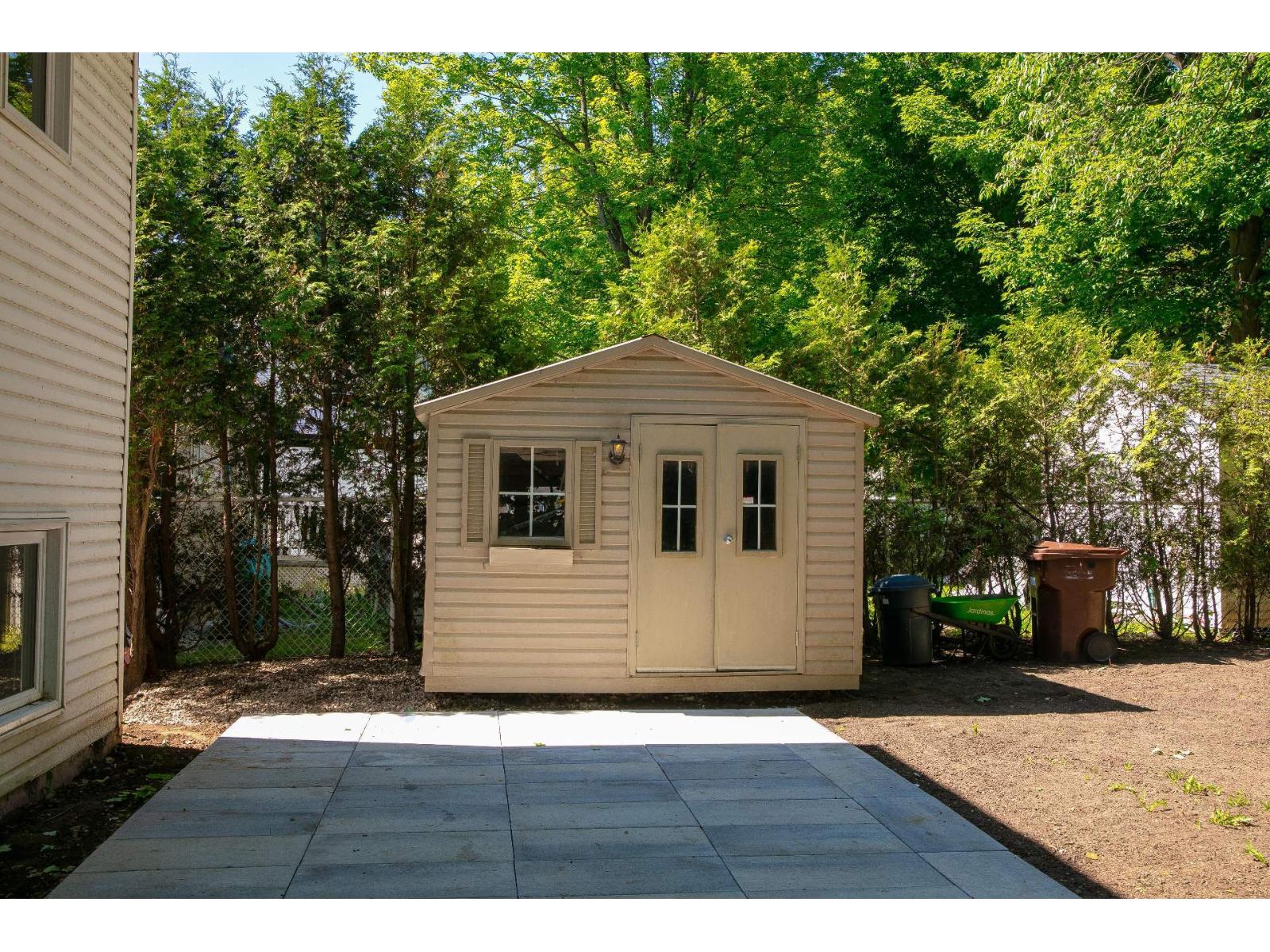305 Rue Demers Property Photo 33