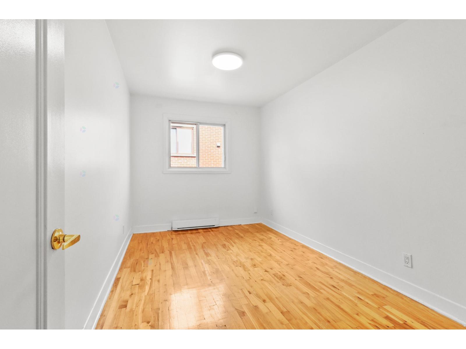 290 Rue Émile Property Photo 16