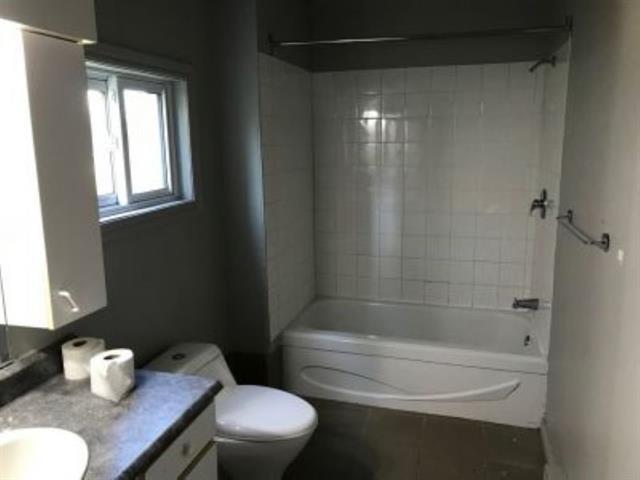301 Rue Ste-thérèse Property Photo 8
