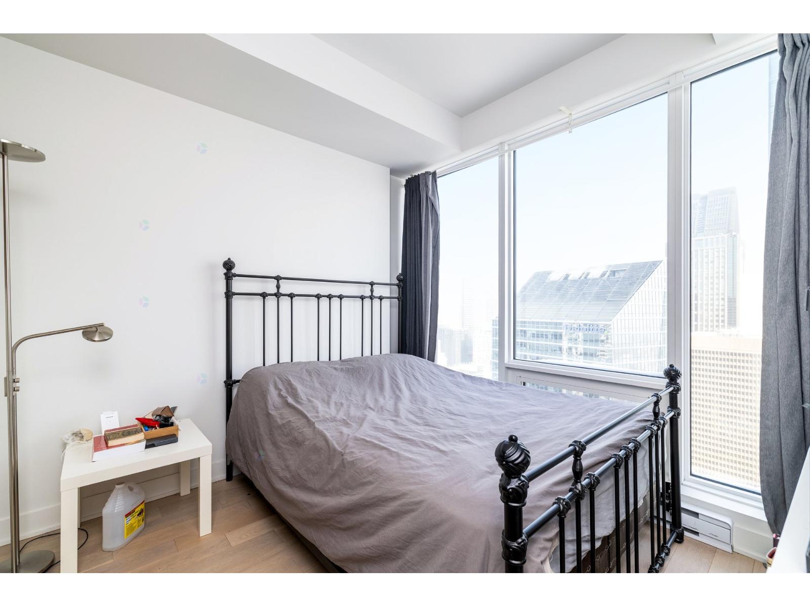 1288 Rue St-antoine O., #4206a Property Photo 9