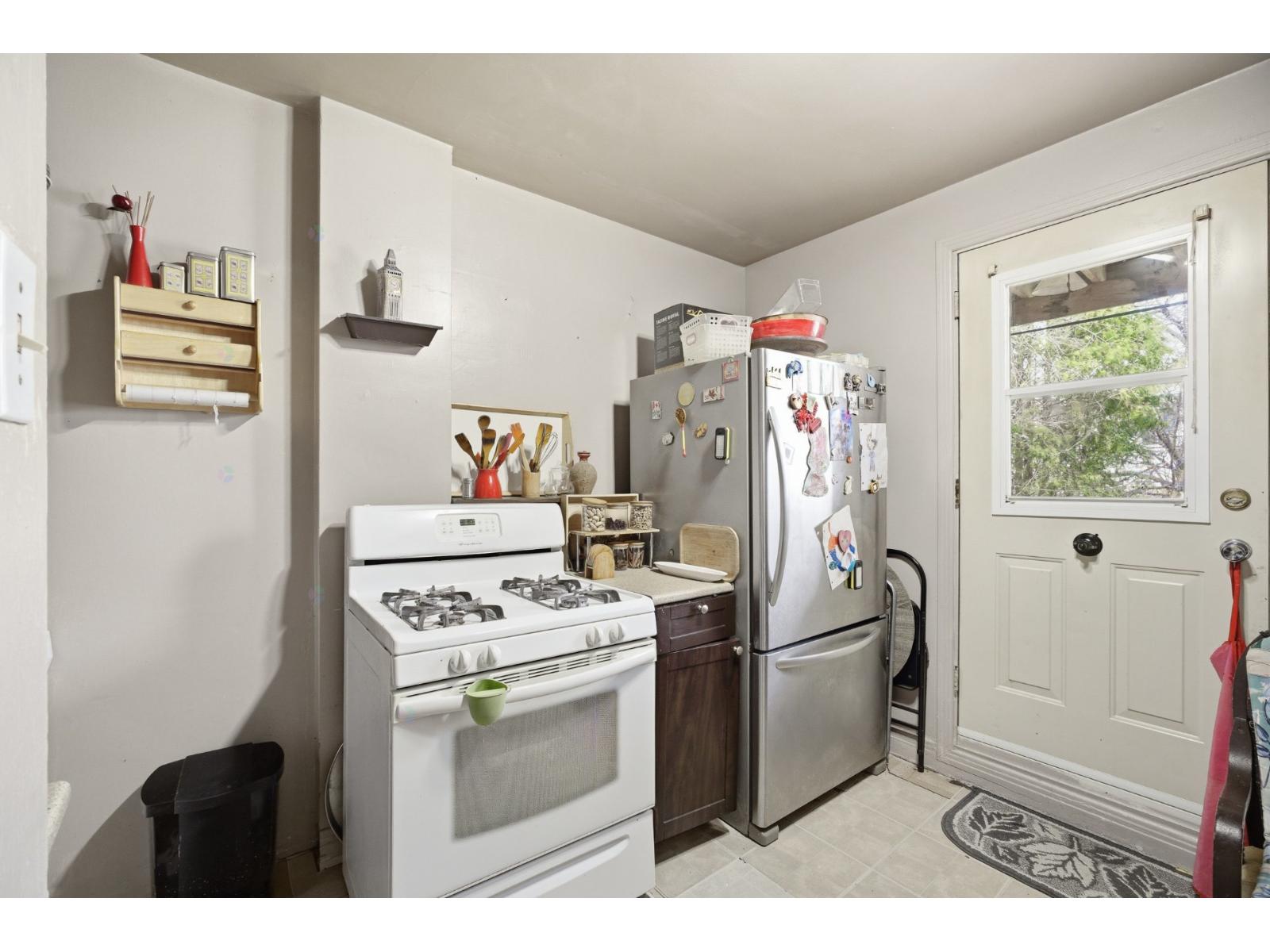 5265-5267 Av. Connaught Property Photo 11
