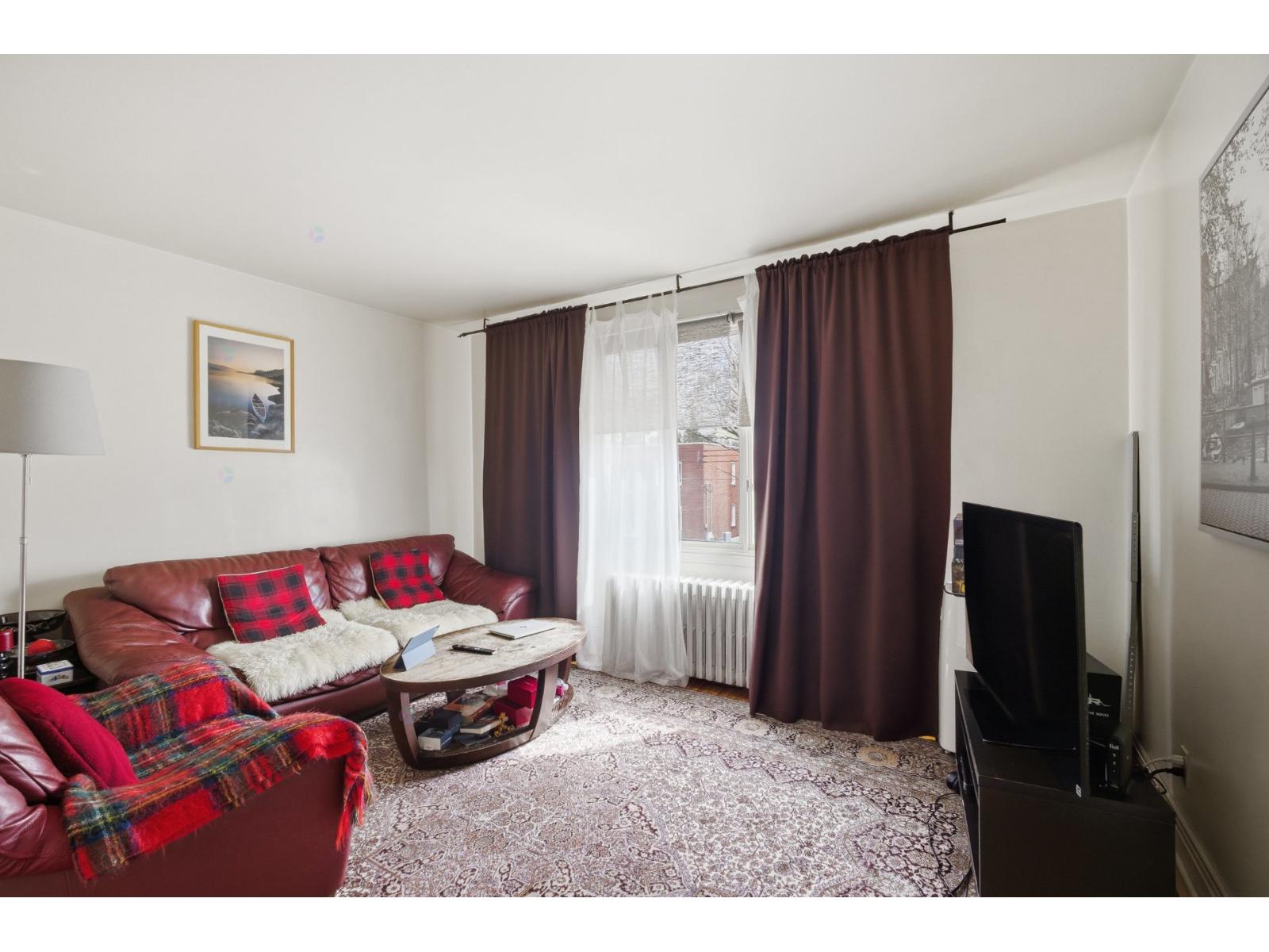 5265-5267 Av. Connaught Property Photo 17