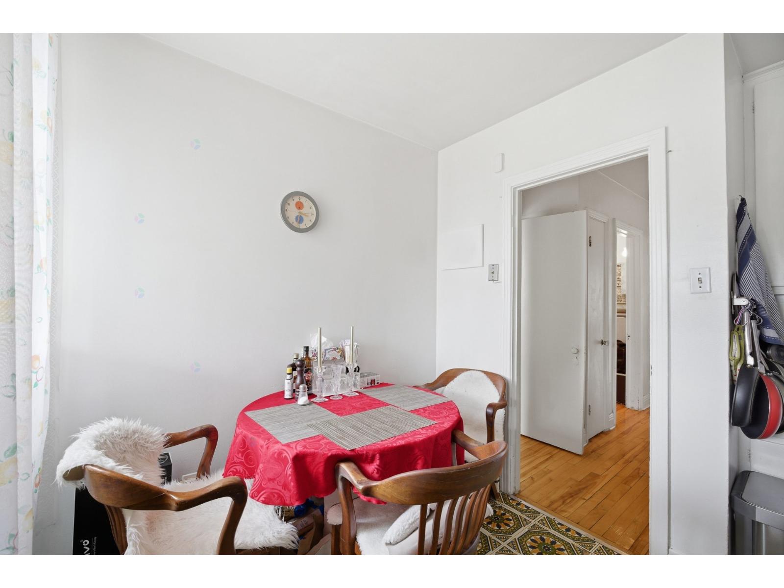 5265-5267 Av. Connaught Property Photo 28
