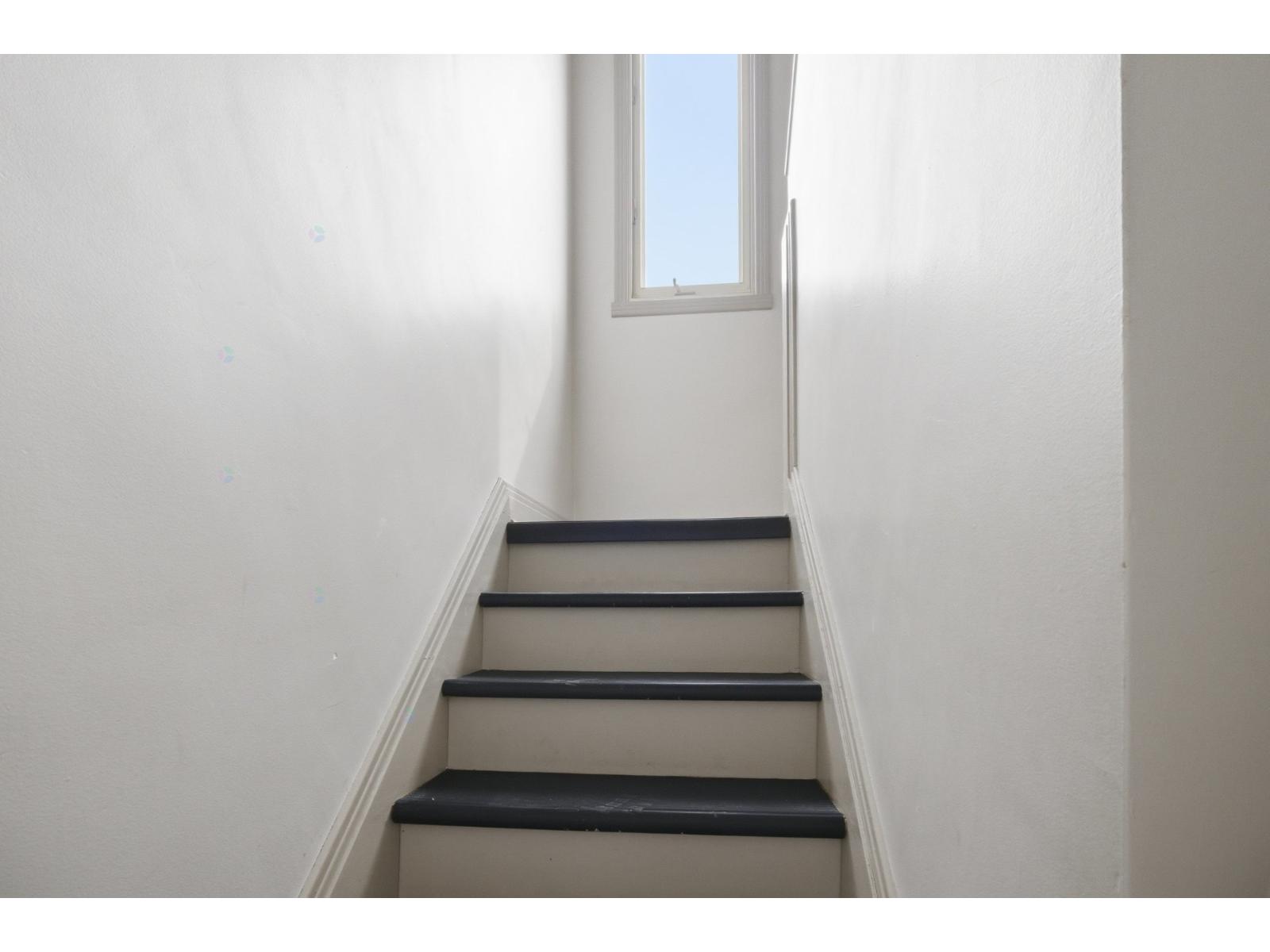5265-5267 Av. Connaught Property Photo 32