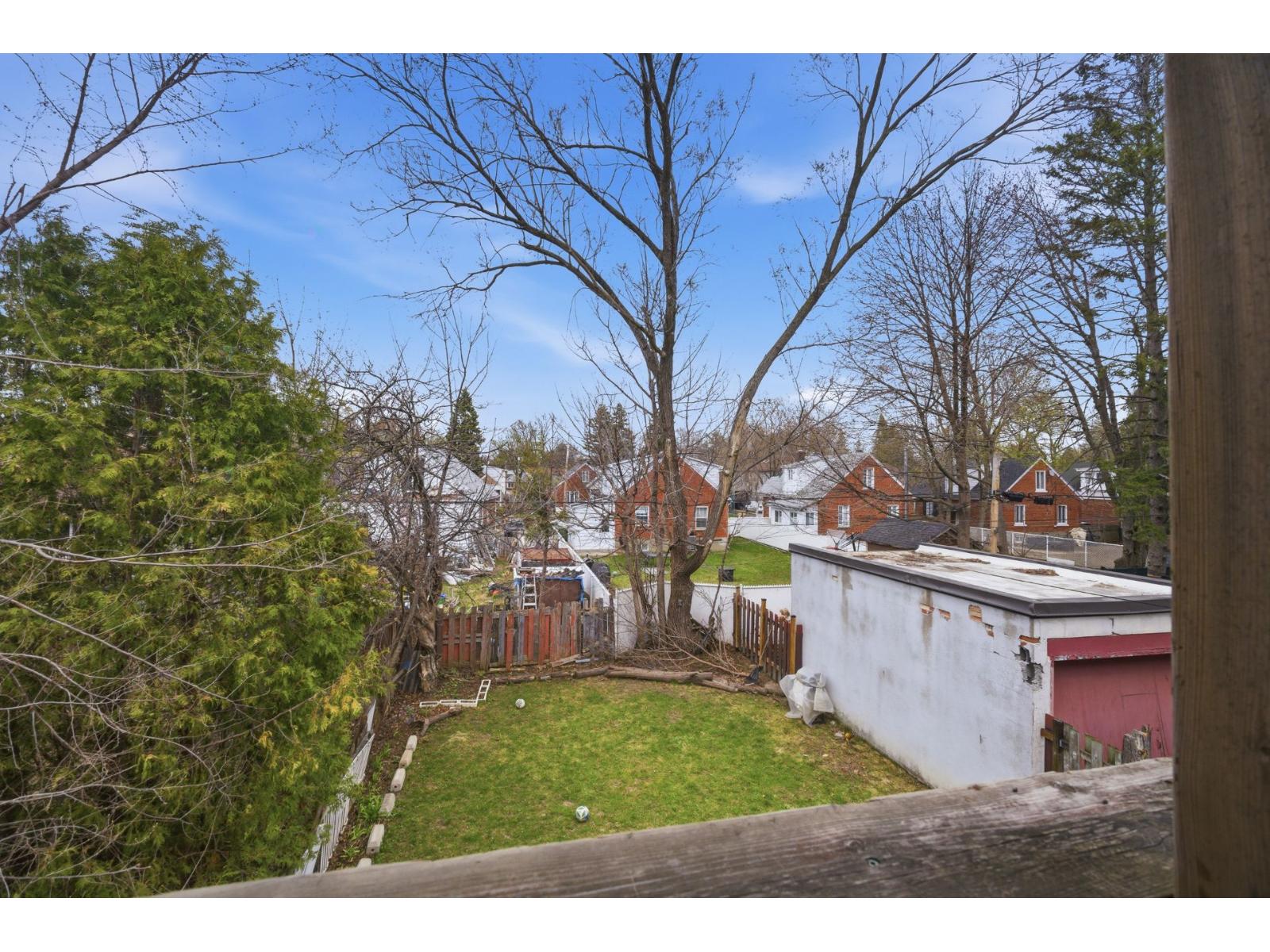 5265-5267 Av. Connaught Property Photo 33