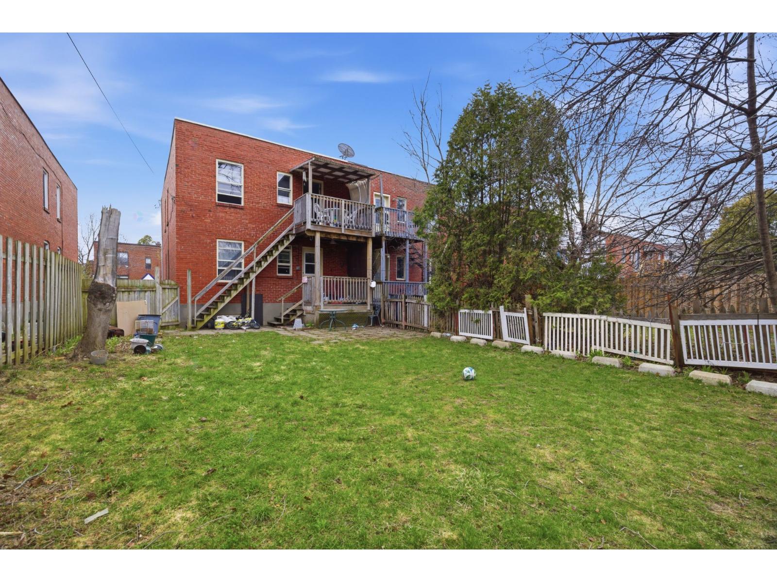 5265-5267 Av. Connaught Property Photo 35