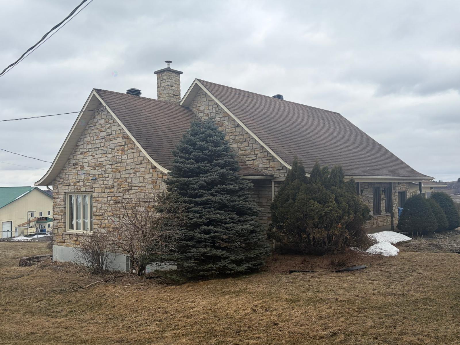 7230 Ch. Roberge Property Photo 9