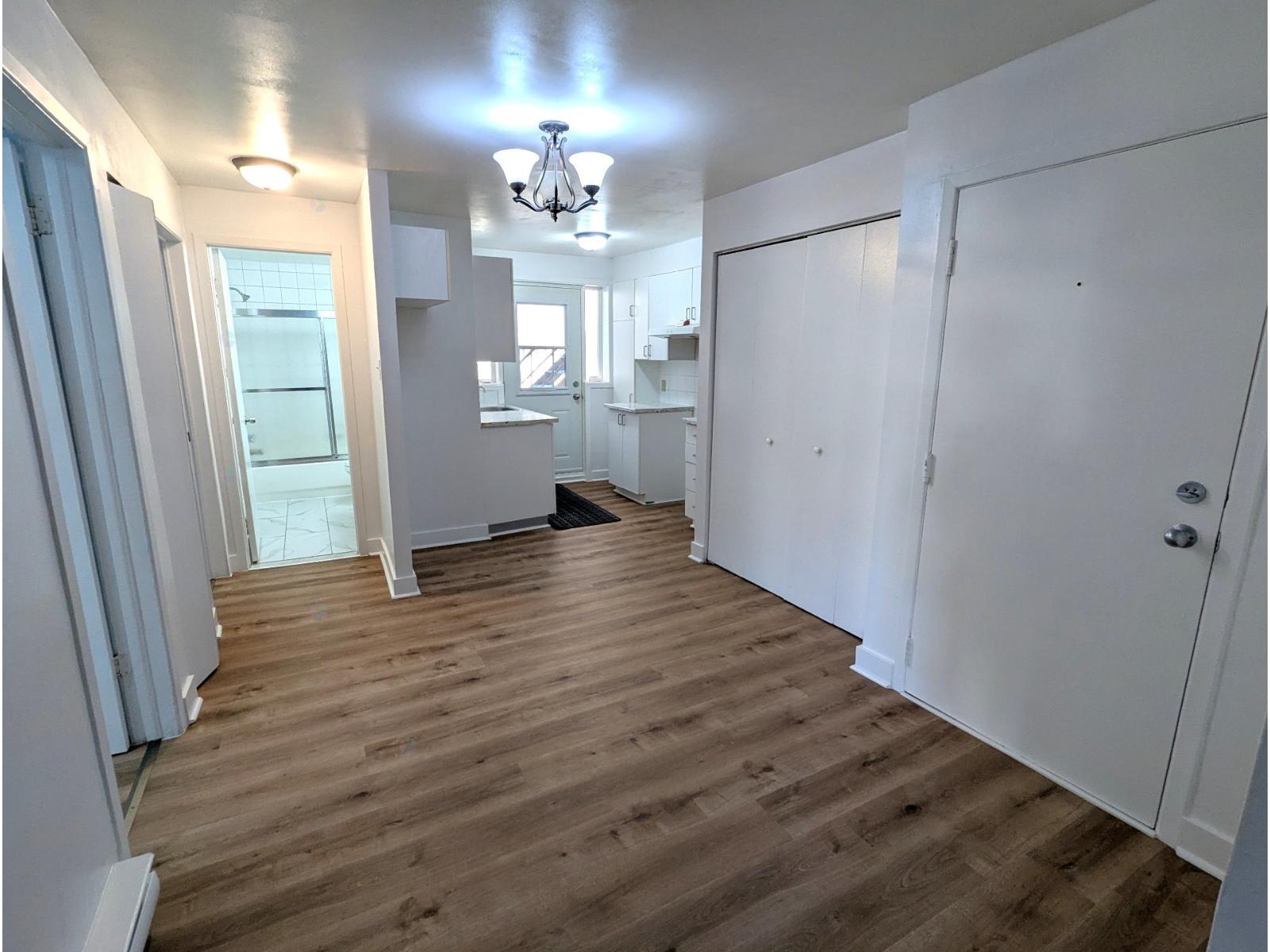 8291 Boul. Pie-ix Property Photo 4