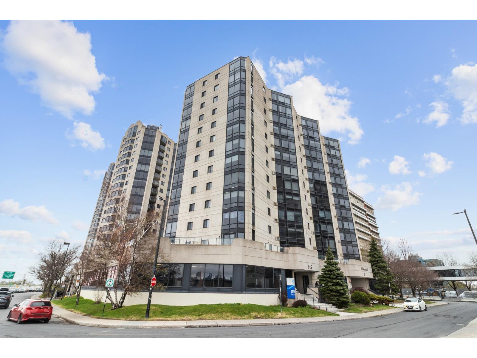 51 Place Charles-le Moyne, #1105 Property Photo 2