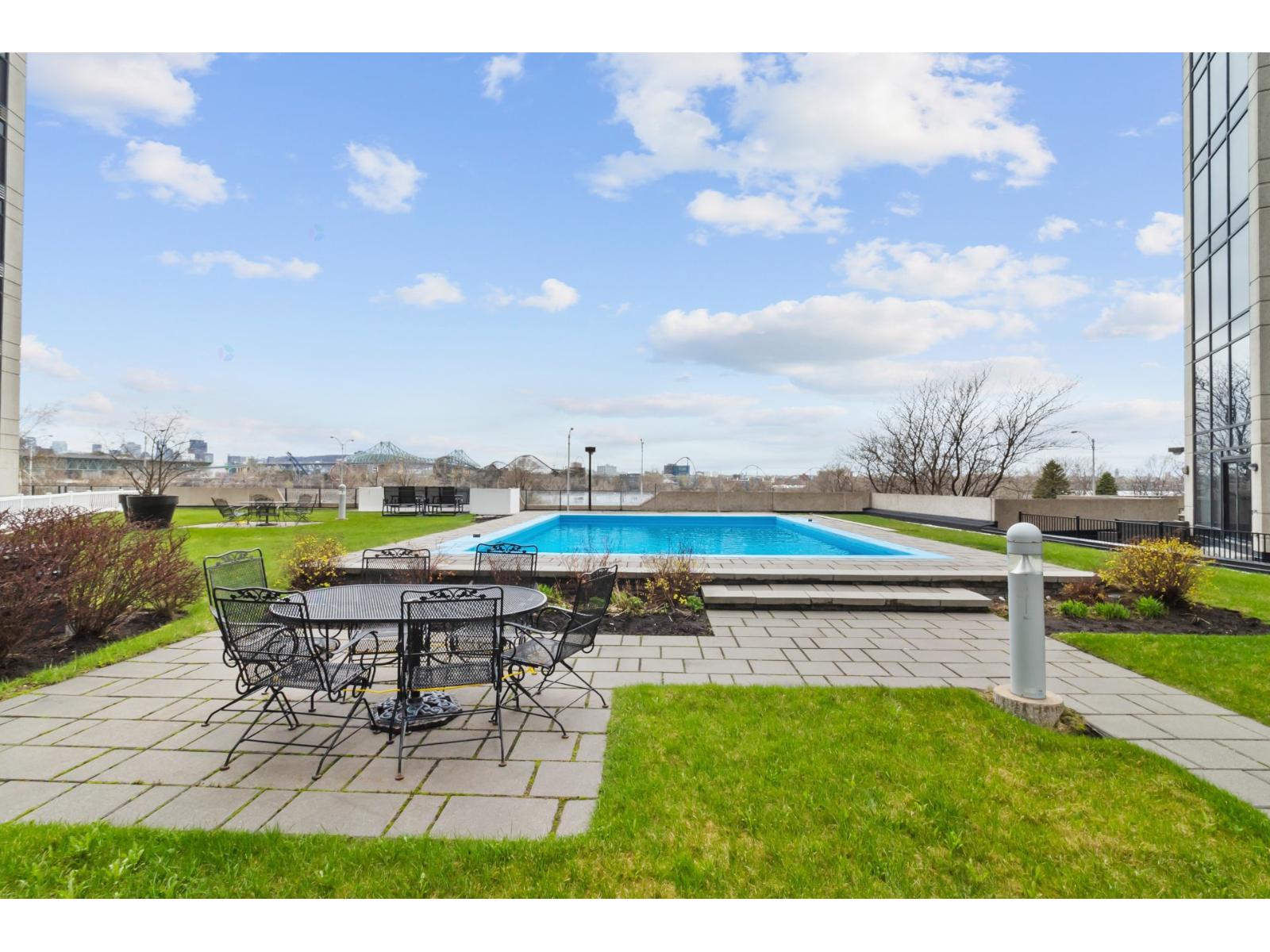 51 Place Charles-le Moyne, #1105 Property Photo 29