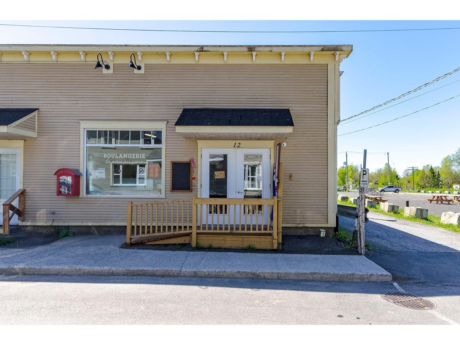 12 Rue Du Dépôt Property Photo 2