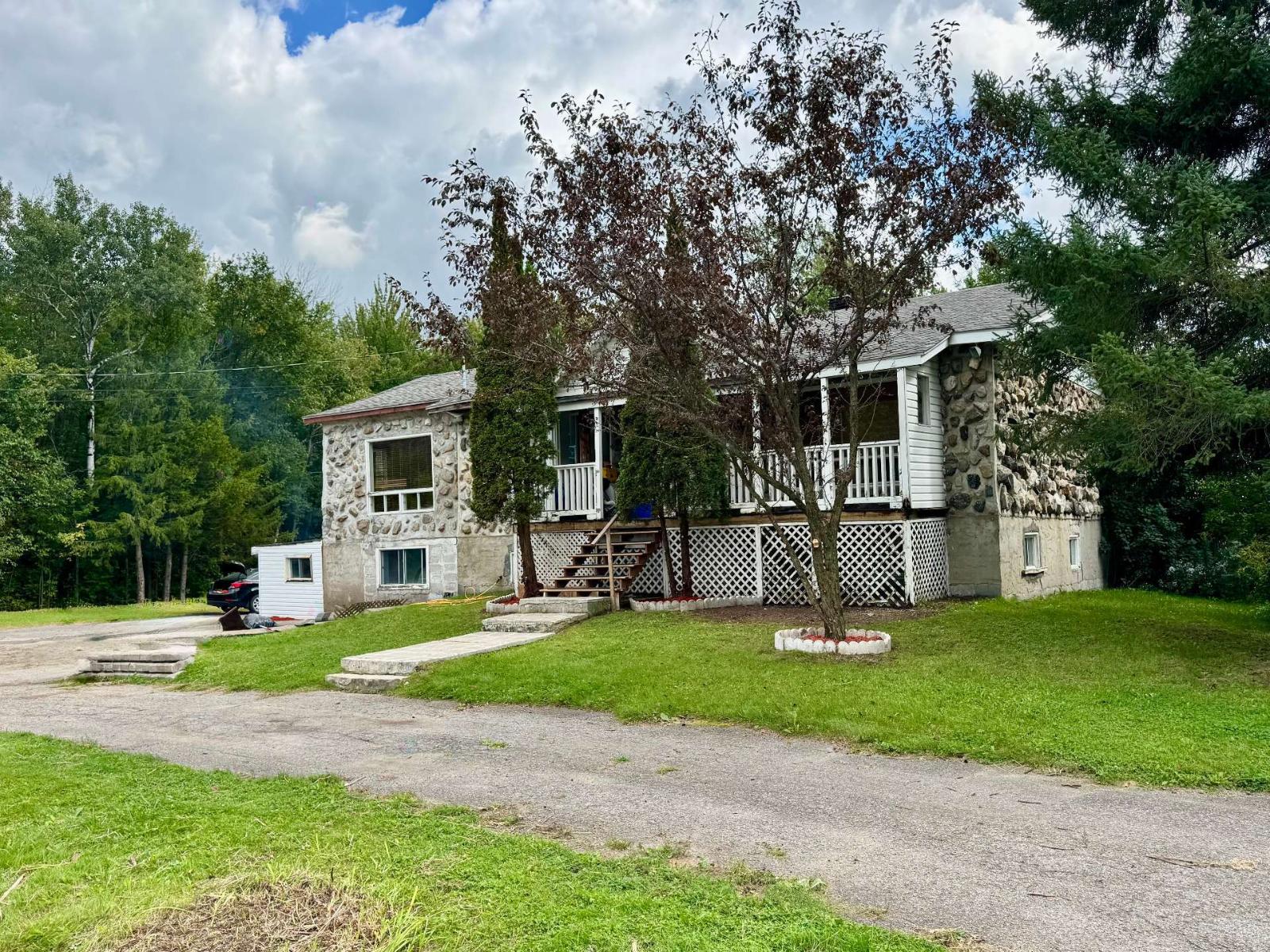 99 Rg St-régis Photo de la propriété 1