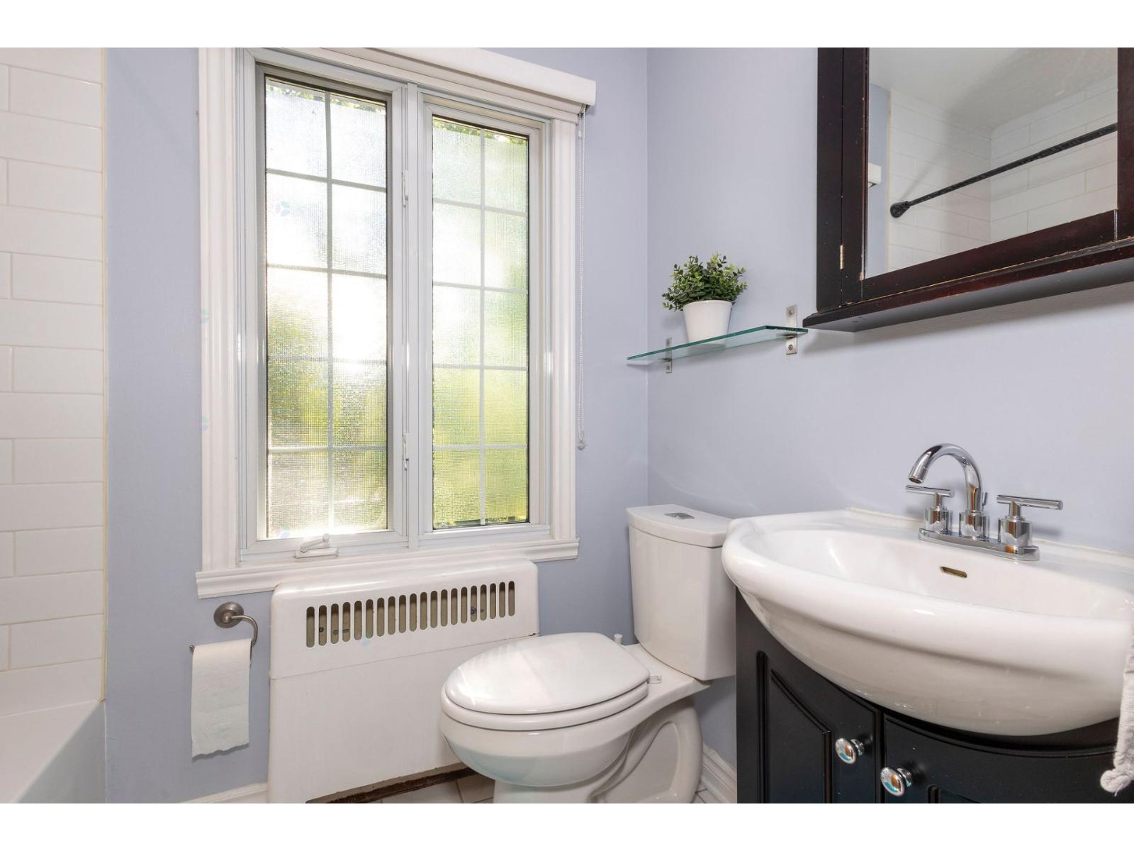 118 Boul. St-jean Property Photo 24