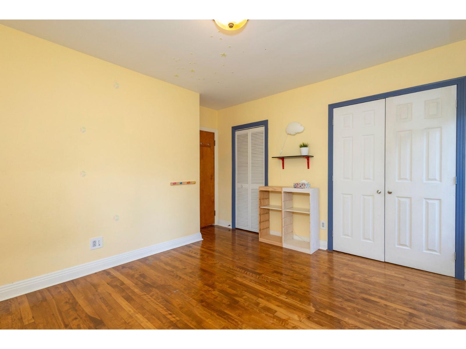 118 Boul. St-jean Property Photo 31