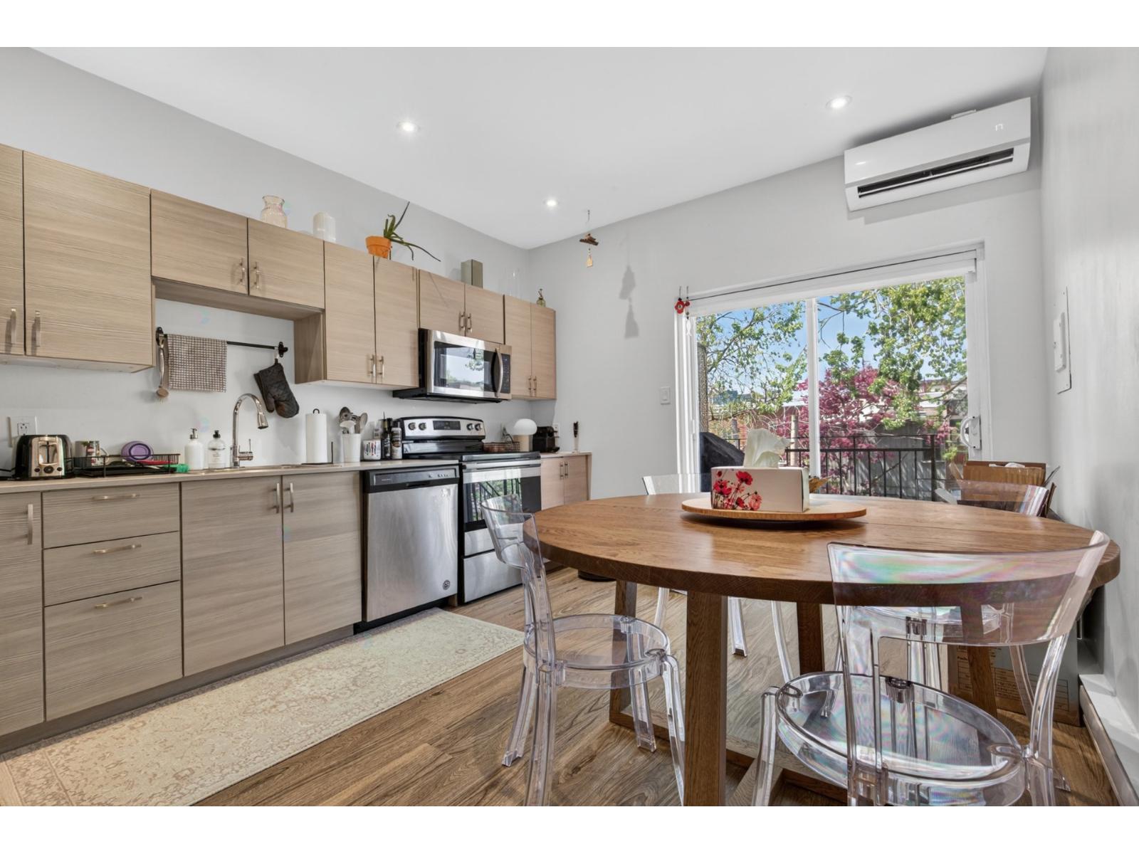 4869 Rue Notre-Dame O. Property Photo 1