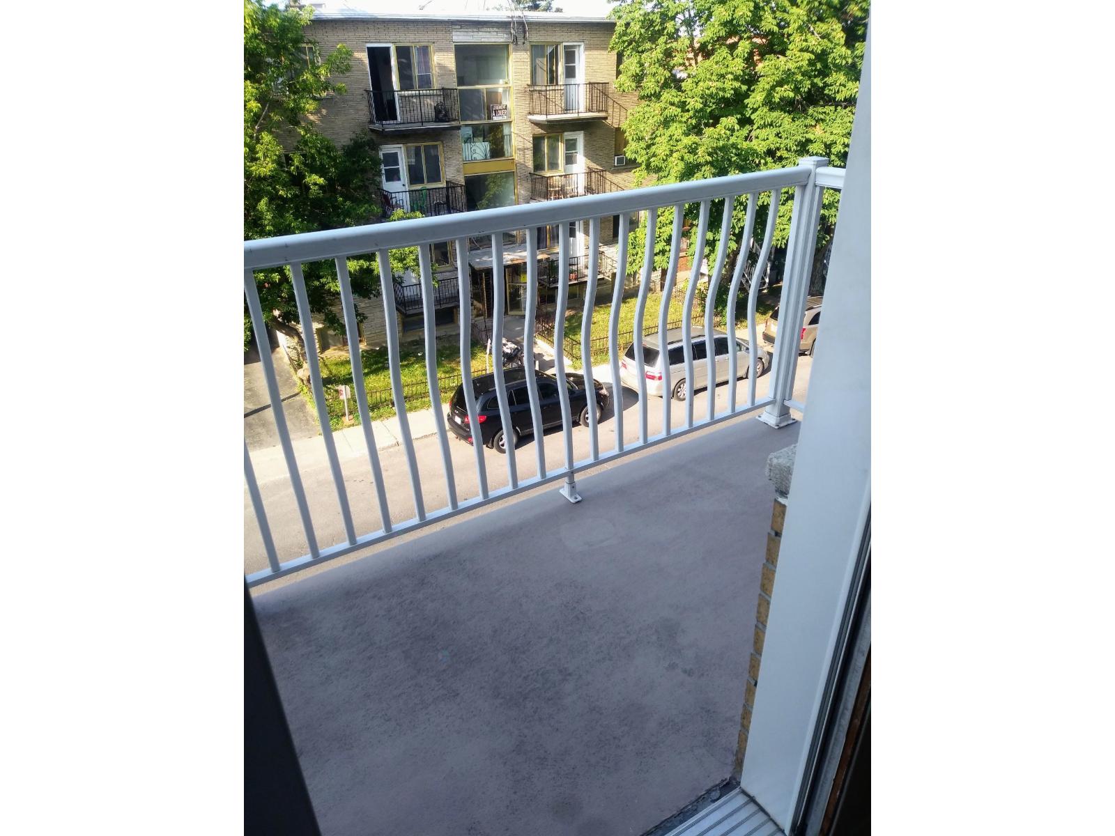 8625 Av. Champagneur, #6 Property Photo 5