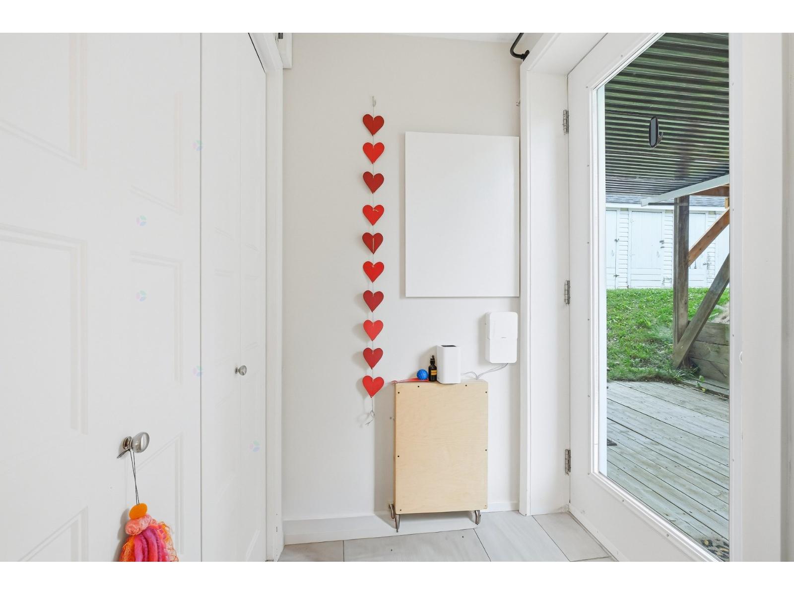 3803-3825 Boul. St-laurent Property Photo 3