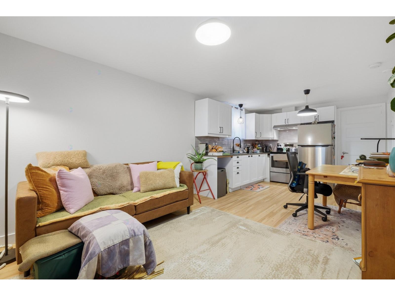 3803-3825 Boul. St-laurent Property Photo 4