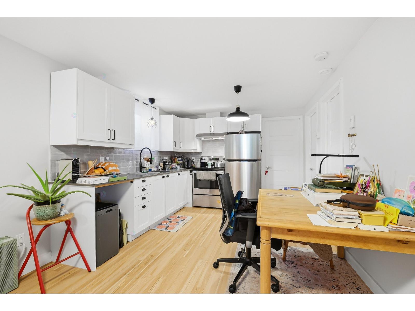 3803-3825 Boul. St-laurent Property Photo 5