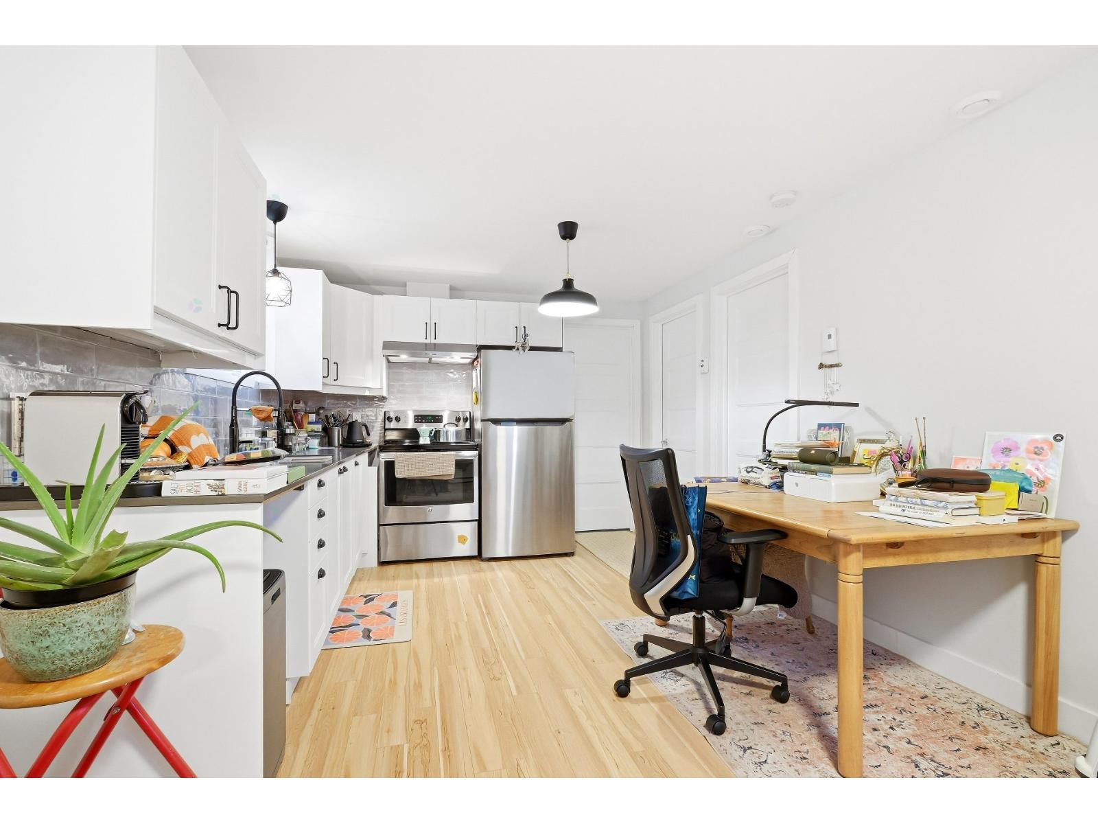 3803-3825 Boul. St-laurent Property Photo 6