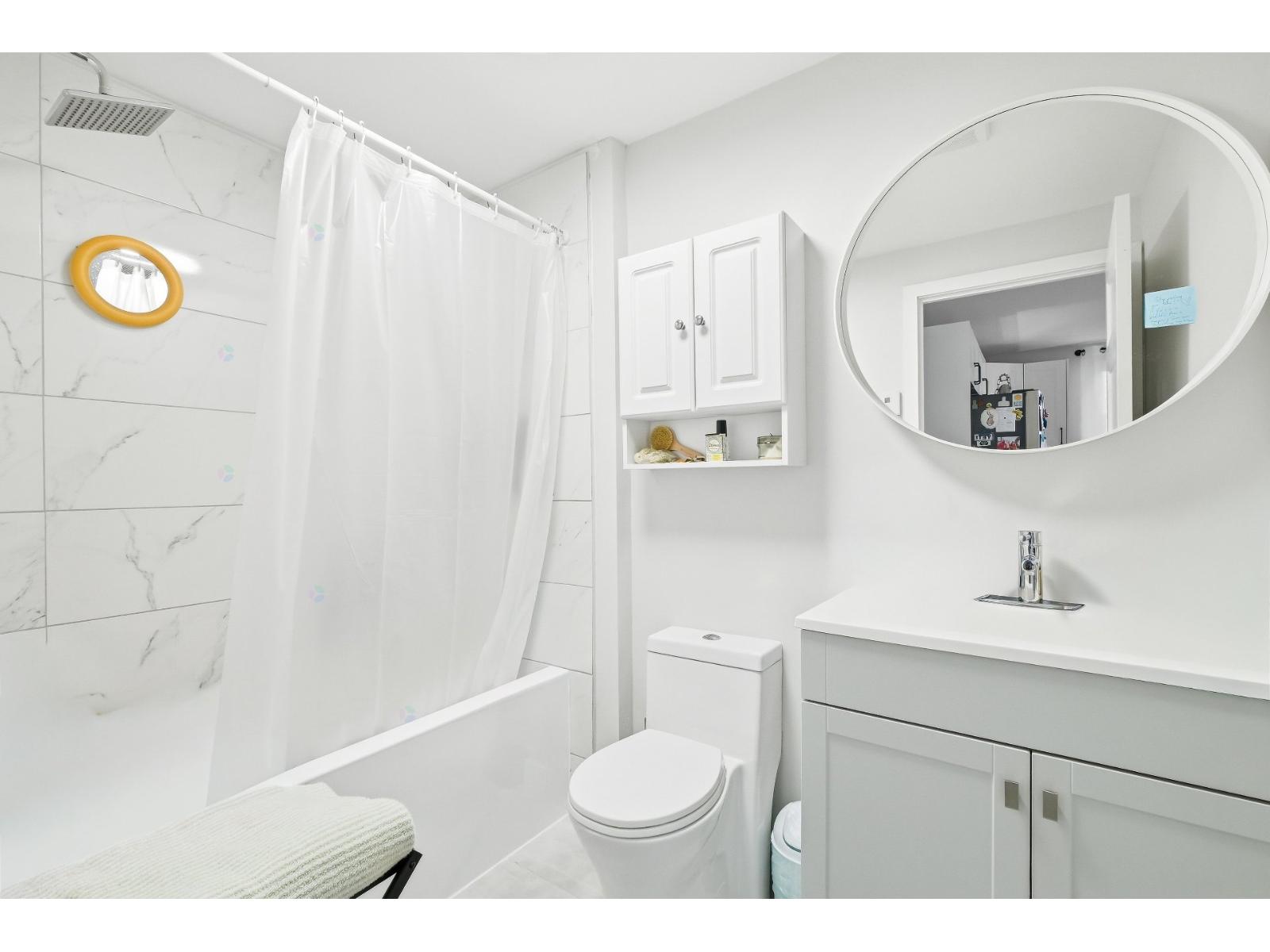 3803-3825 Boul. St-laurent Property Photo 9