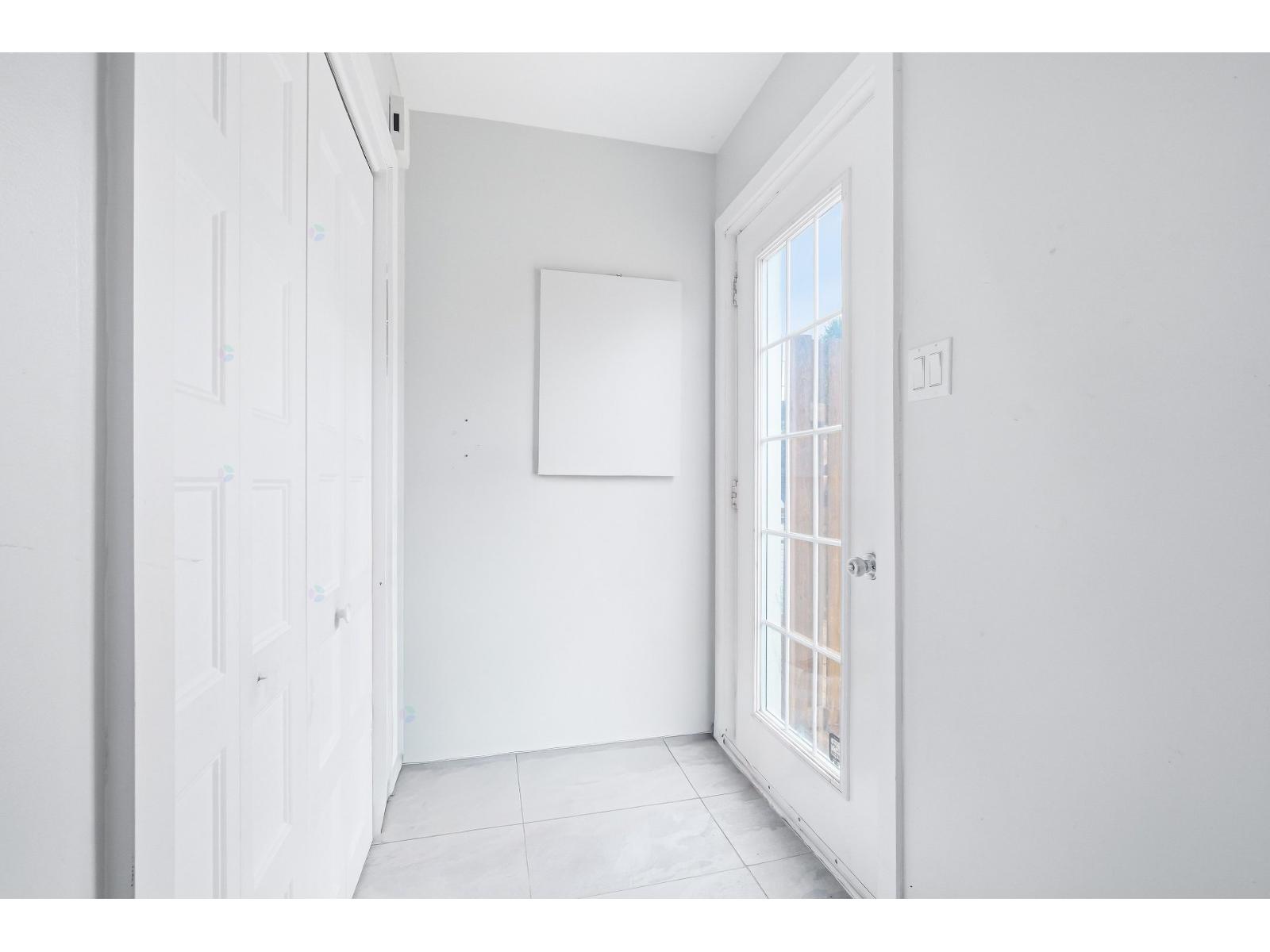 3803-3825 Boul. St-laurent Property Photo 12